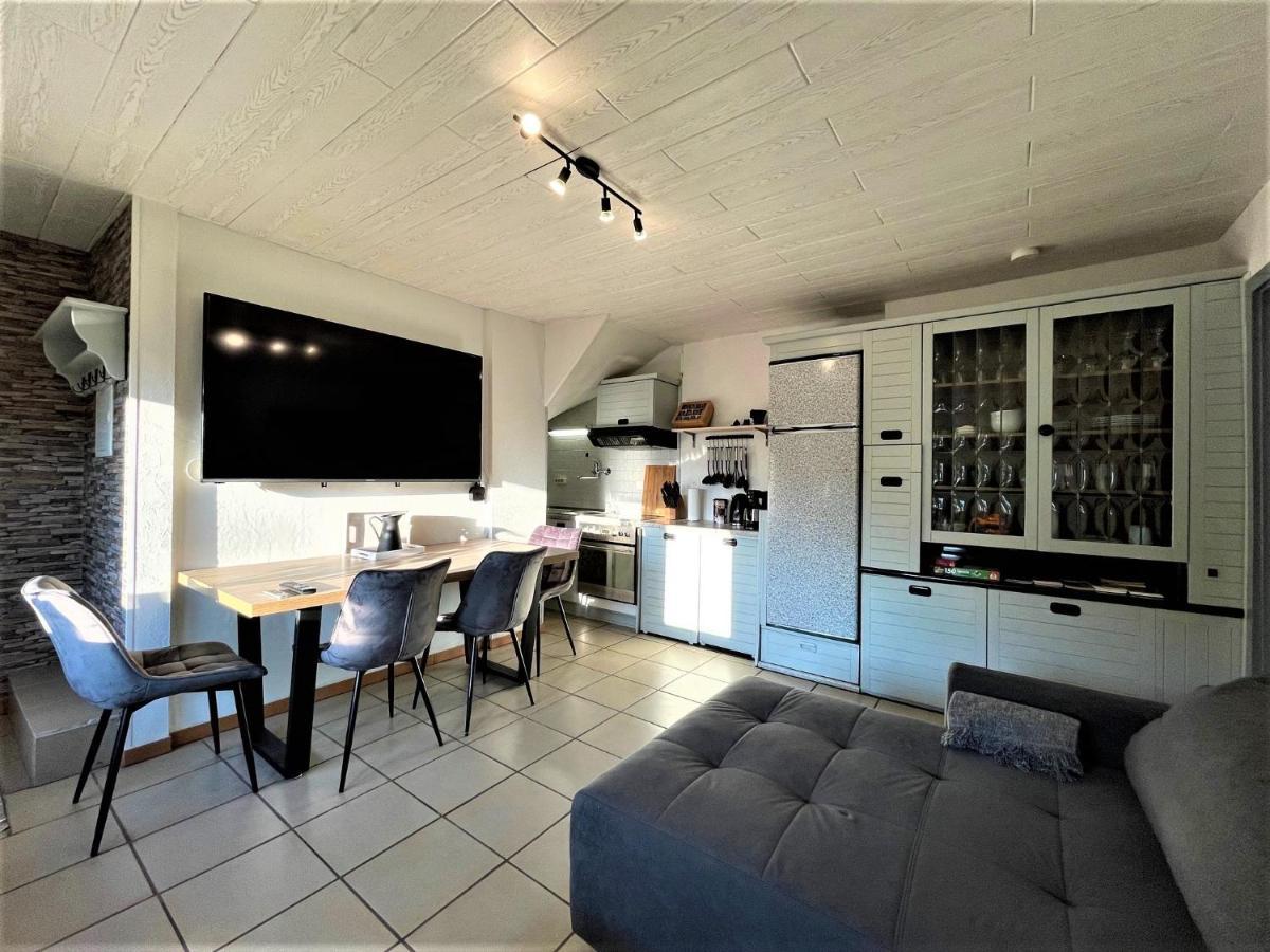 ブライTraumhafter Moselblick, Garten & Lounge, Boxspringbett, Top Lageアパートメント エクステリア 写真